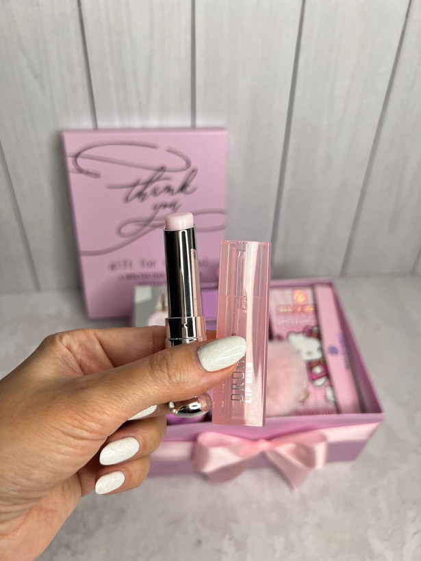 پک کادو دخترونه، باکس هدیه یاسی رنگ، عطر و ست آرایشی ۲۴۲